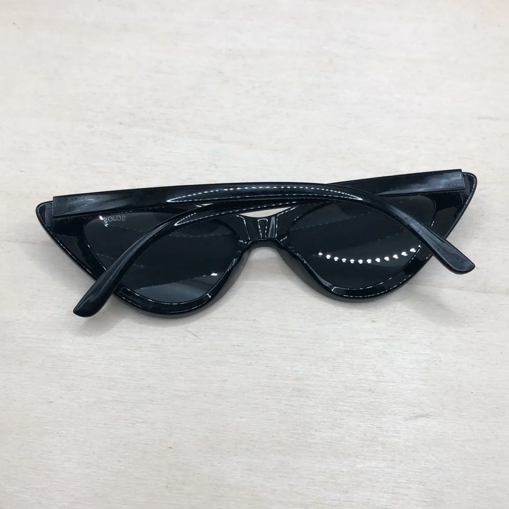 SOJOS Retro Vintage Style Narrow Cat Eye Sunglasses for Women Black